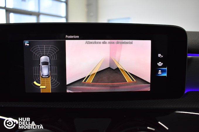 MERCEDES-BENZ A 35 AMG 4Matic